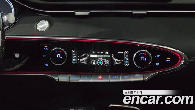 Genesis GV70 2.5T Gasoline AWD 2023 — фото 27