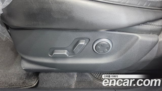 Genesis GV70 2.5T Gasoline AWD 2023 — фото 31