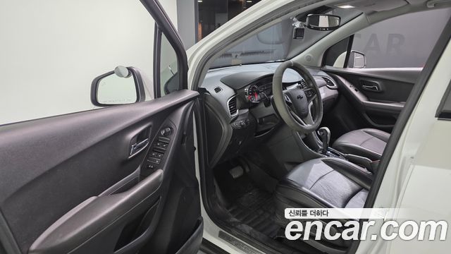 Chevrolet Trax 1.4 Premier 2018 — фото 10