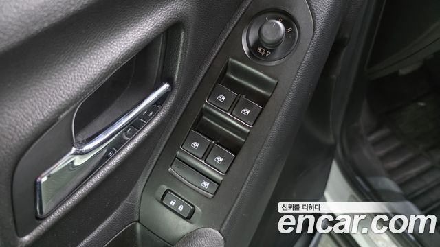 Chevrolet Trax 1.4 Premier 2018 — фото 18