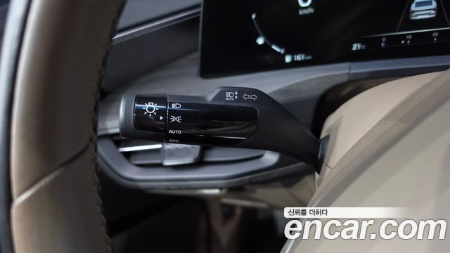 Kia K8 2.5 Gasoline 2WD Signature 2022 — фото 32
