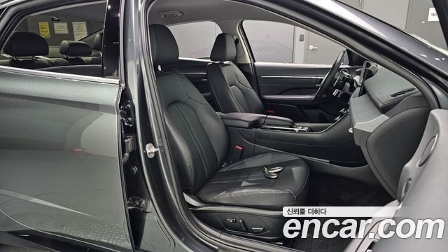 Hyundai Sonata The Edge (DN8) 2.0 Exclusive 2024 — фото 26