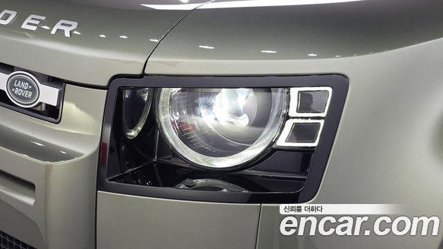 Land Rover Defender (L663) 110 D300 HSE 2023 — фото 22