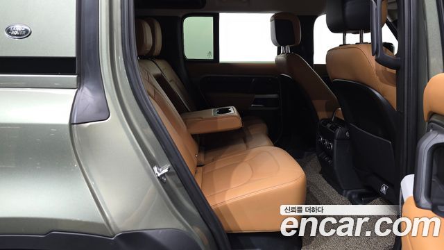 Land Rover Defender (L663) 110 D300 HSE 2023 — фото 28
