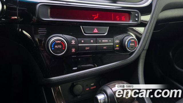 Kia K5 LPI Luxury 2015 — фото 18