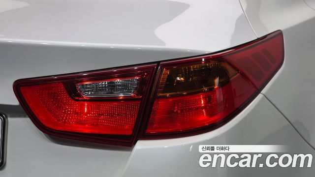 Kia K5 LPI Luxury 2015 — фото 23