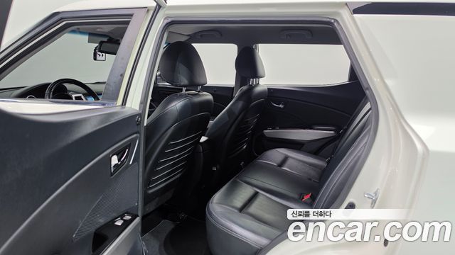 KG Mobility (SsangYong) Tivoli LX 2WD DLX 2016 — фото 12