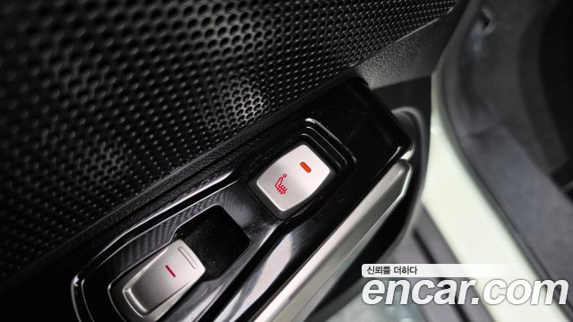 KG Mobility (SsangYong) Tivoli LX 2WD DLX 2016 — фото 18