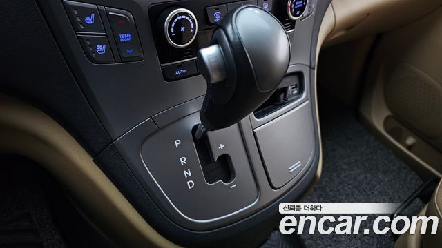 Hyundai Grand Starex 11-Seater Wagon Modern Special 2018 — фото 9