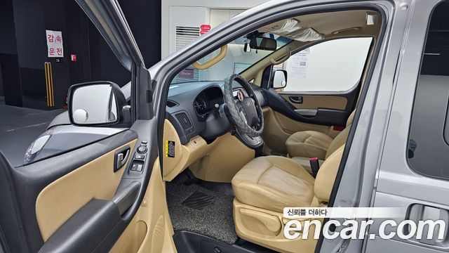 Hyundai Grand Starex 11-Seater Wagon Modern Special 2018 — фото 10