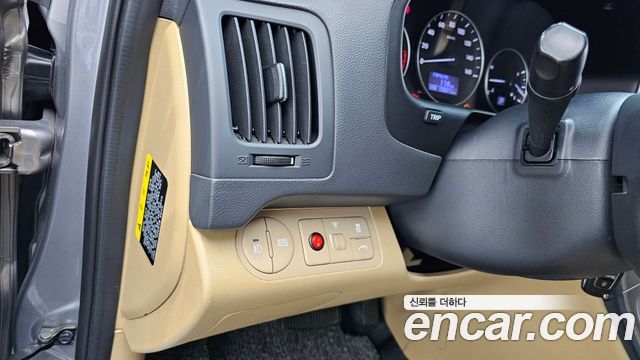Hyundai Grand Starex 11-Seater Wagon Modern Special 2018 — фото 18
