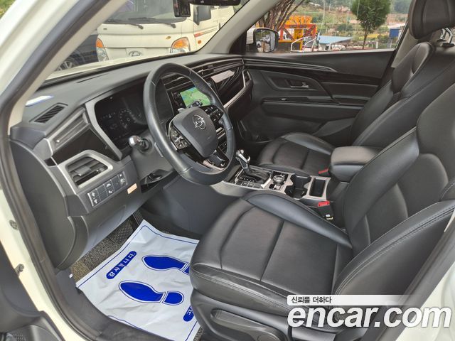 KG Mobility (SsangYong) Beautiful Korando Gasoline 1.5 2WD C5 Plus 2021 — фото 12
