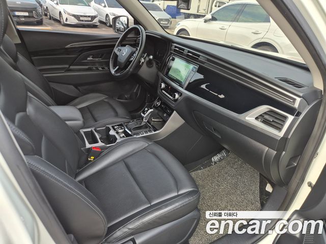 KG Mobility (SsangYong) Beautiful Korando Gasoline 1.5 2WD C5 Plus 2021 — фото 13