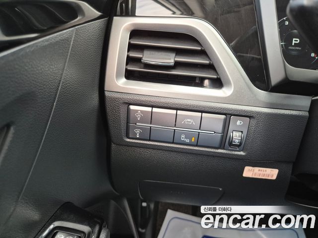 KG Mobility (SsangYong) Beautiful Korando Gasoline 1.5 2WD C5 Plus 2021 — фото 15