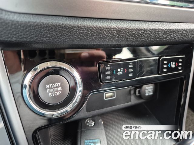 KG Mobility (SsangYong) Beautiful Korando Gasoline 1.5 2WD C5 Plus 2021 — фото 16