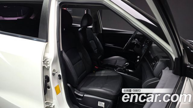KG Mobility (SsangYong) Very New Tivoli Gasoline 1.5 2WD V1 2021 — фото 11