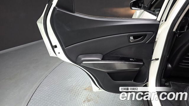 KG Mobility (SsangYong) Very New Tivoli Gasoline 1.5 2WD V1 2021 — фото 25