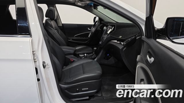 Hyundai Santa Fe (DM) Diesel(e-VGT) 2.0 4WD Exclusive Special 2015 — фото 11