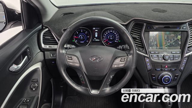 Hyundai Santa Fe (DM) Diesel(e-VGT) 2.0 4WD Exclusive Special 2015 — фото 13