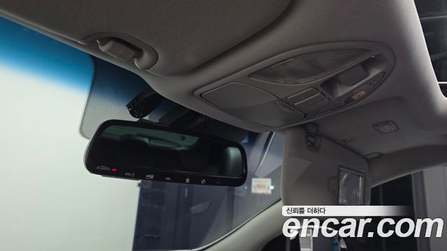 Hyundai Santa Fe (DM) Diesel(e-VGT) 2.0 4WD Exclusive Special 2015 — фото 17
