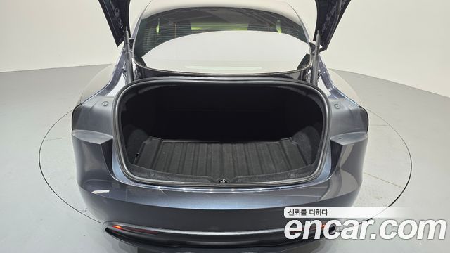 Tesla Model 3 Long Range AWD 2024 — фото 18