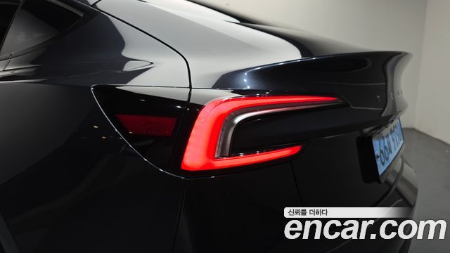 Tesla Model 3 Long Range AWD 2024 — фото 23