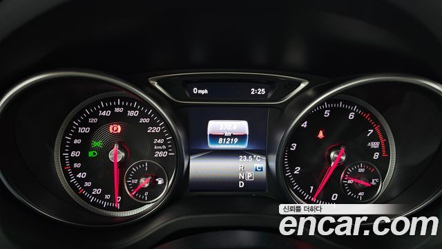 Mercedes-Benz CLA-Class (C117) CLA220 AMG Line 2018 — фото 8