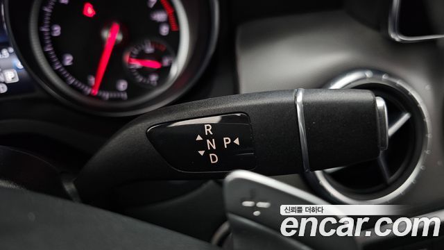 Mercedes-Benz CLA-Class (C117) CLA220 AMG Line 2018 — фото 9