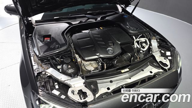 Mercedes-Benz E-Class (W213) E220d 4MATIC AMG Line 2021 — фото 6
