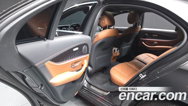 Mercedes-Benz E-Class (W213) E220d 4MATIC AMG Line 2021 — фото 26