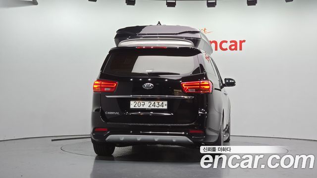 Kia Carnival Gasoline 9-seater Limousine(Special vehicle) 2019 — фото 4