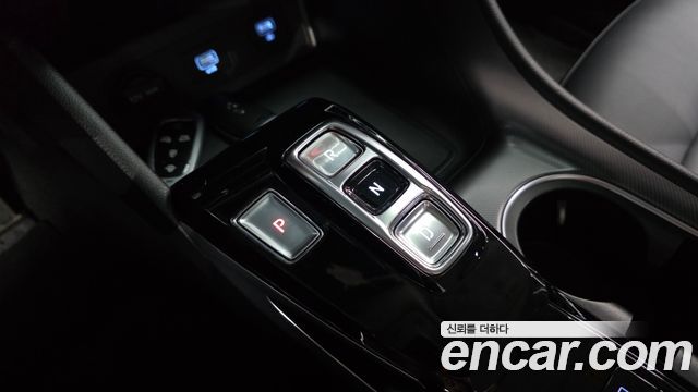 Hyundai Sonata Hybrid (DN8) Premium Family 2021 — фото 9