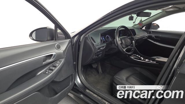 Hyundai Sonata Hybrid (DN8) Premium Family 2021 — фото 10