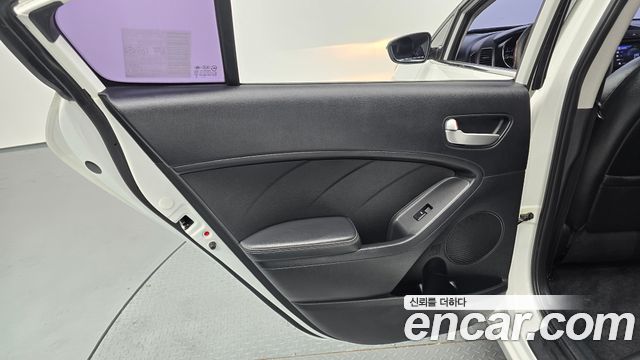 Kia K3 Trendy 2014 — фото 25