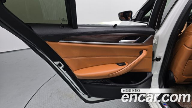 BMW 5 Series (G30) 520d M Sport Package Plus 2017 — фото 31