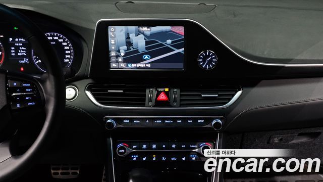Hyundai Grandeur (IG) 2.4 Premium Special 2018 — фото 14