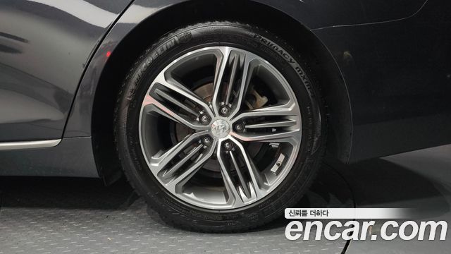 Hyundai Grandeur (IG) 2.4 Premium Special 2018 — фото 21