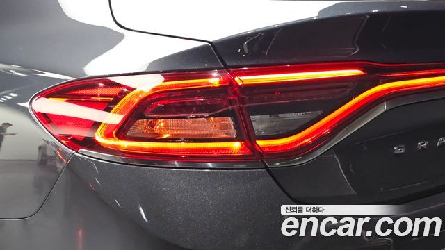Hyundai Grandeur (IG) 2.4 Premium Special 2018 — фото 23