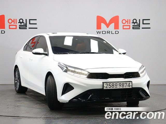 Kia K3 (II) 1.6 Prestige 2024 — фото 2