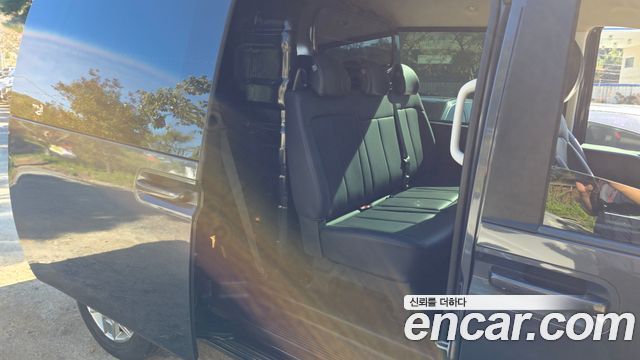 Hyundai Staria Cargo 5-Seater Modern 2023 — фото 26