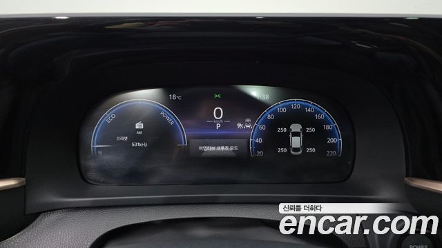 Toyota Crown Crossover 2.5 4WD Hybrid 2025 — фото 8