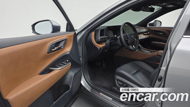 Toyota Crown Crossover 2.5 4WD Hybrid 2025 — фото 10