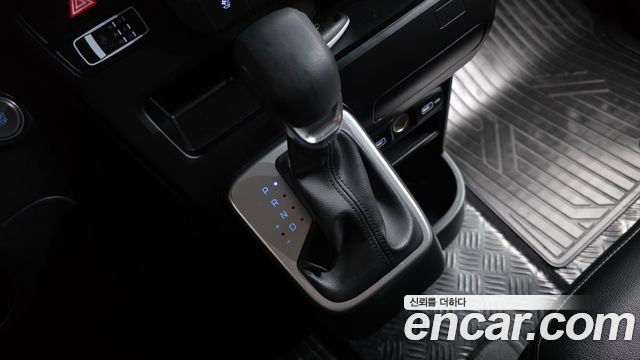 Hyundai Staria L3.5 Tourer 9-Seater Modern 2022 — фото 9