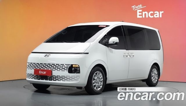 Hyundai Staria L3.5 Tourer 9-Seater Modern