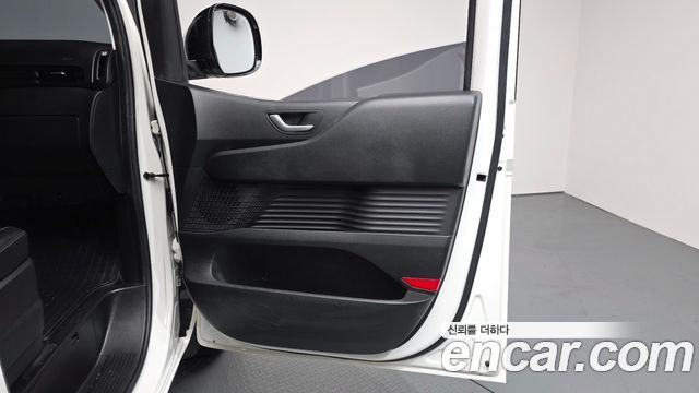 Hyundai Staria L3.5 Tourer 9-Seater Modern 2022 — фото 24