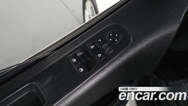 Hyundai Staria L3.5 Tourer 9-Seater Modern 2022 — фото 34