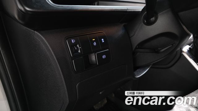 Hyundai Staria L3.5 Tourer 9-Seater Modern 2022 — фото 35