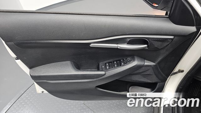 Kia Seltos Diesel 1.6 2WD Trendy 2022 — фото 24