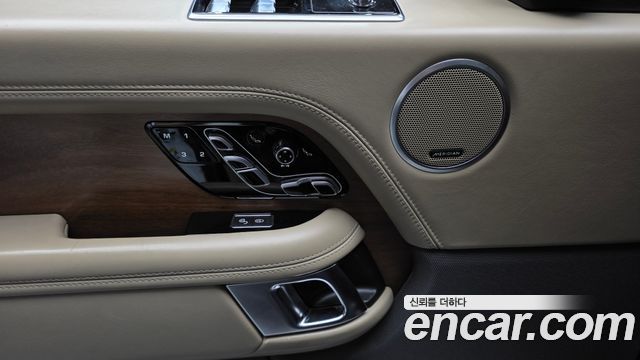 Land Rover Range Rover (IV) 4.4 SDV8 AB DIESEL 2018 — фото 19