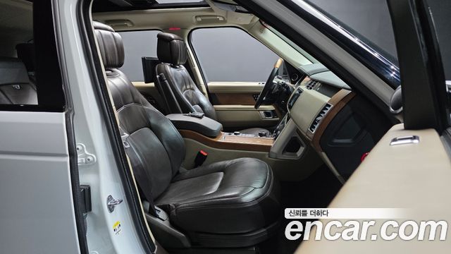 Land Rover Range Rover (IV) 4.4 SDV8 AB DIESEL 2018 — фото 26